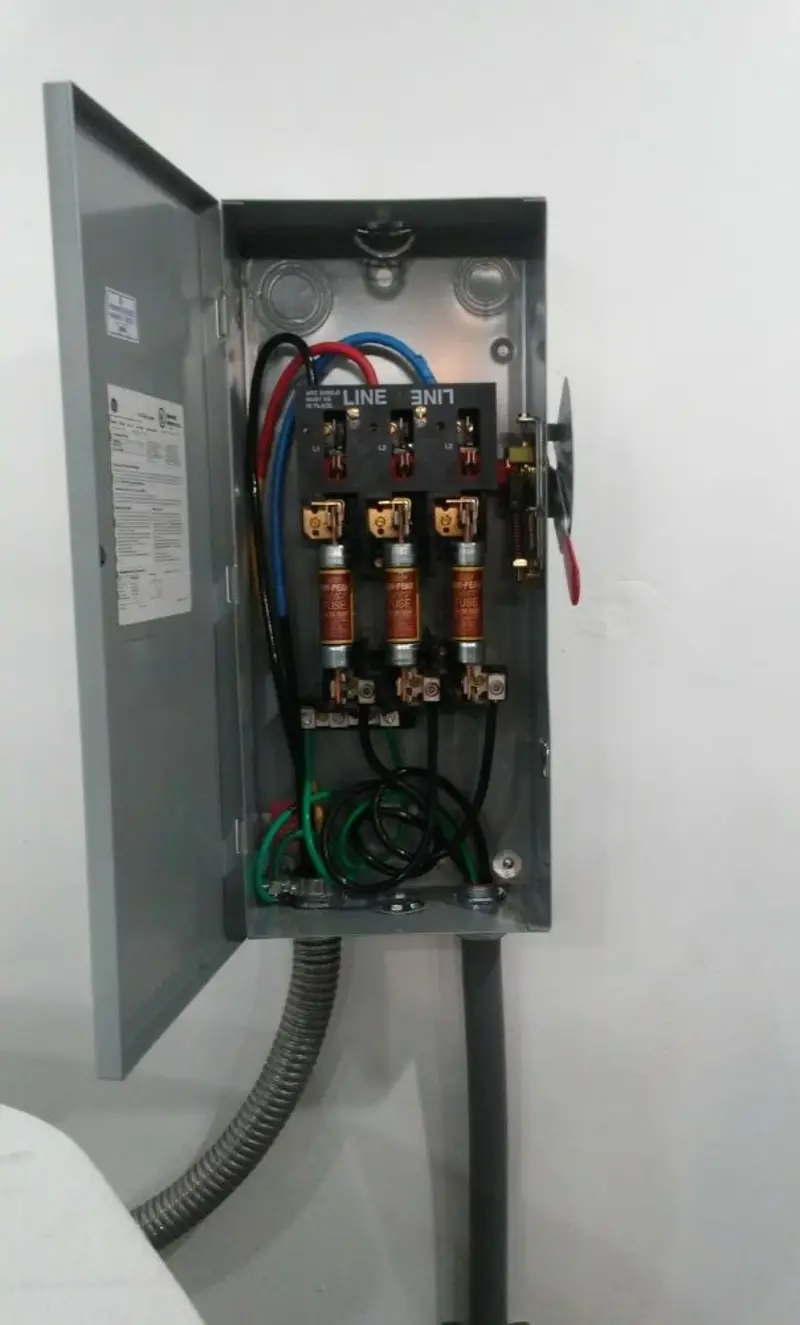 Three-phase disconnect switch installed for Electrical Wiring & Rewiring in Spotsylvania Courthouse